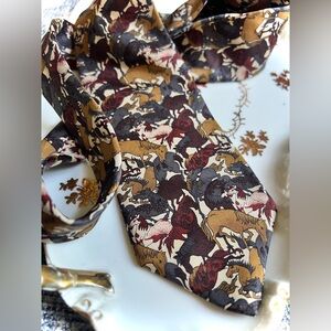 Metropolitan Museum of Art Silk horse print Tie